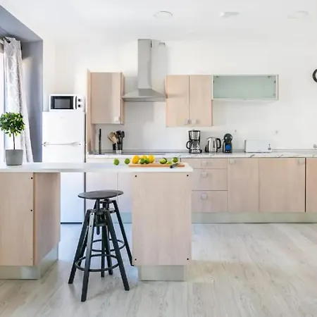 Notable Trendy Flats @ Apartman *