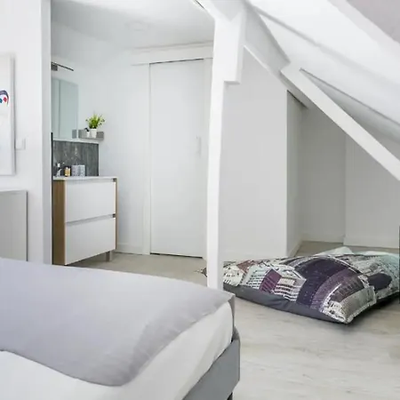아파트 Notable Trendy Flats @ 신트라
